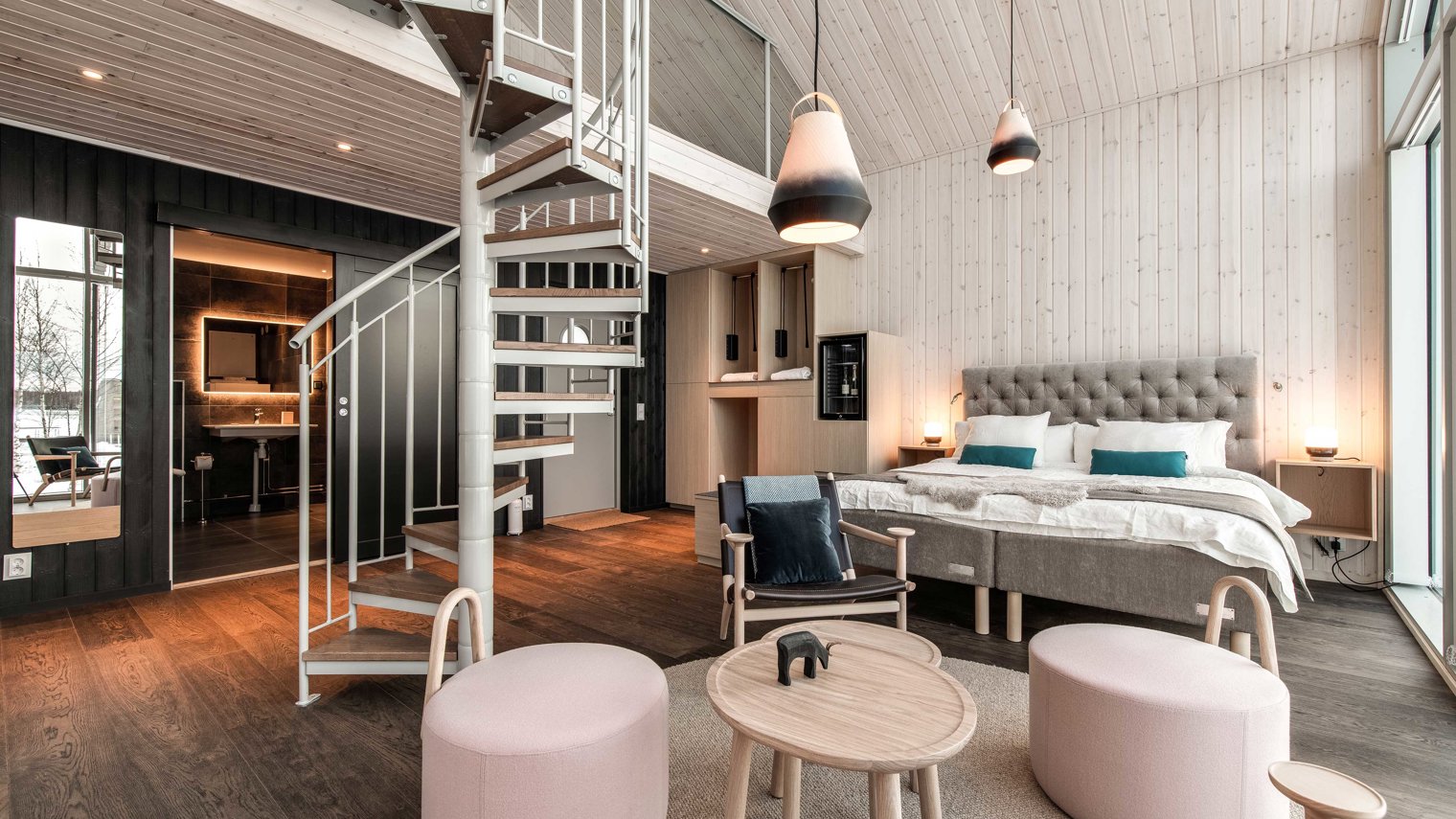 Land Cabin Room Web