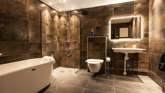 Daniel Holmgren Bath